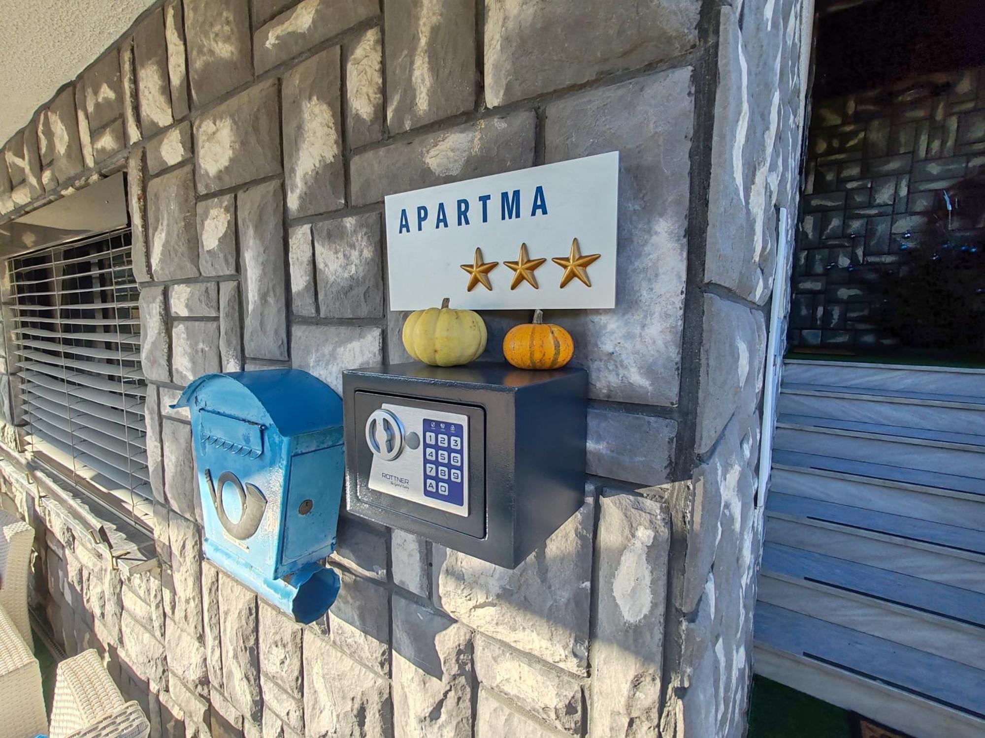 Apartment Preseren Smarjeske Toplice Dış mekan fotoğraf