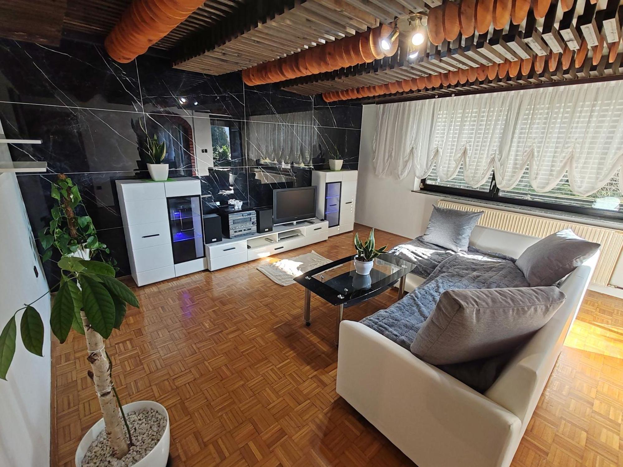 Apartment Preseren Smarjeske Toplice Dış mekan fotoğraf