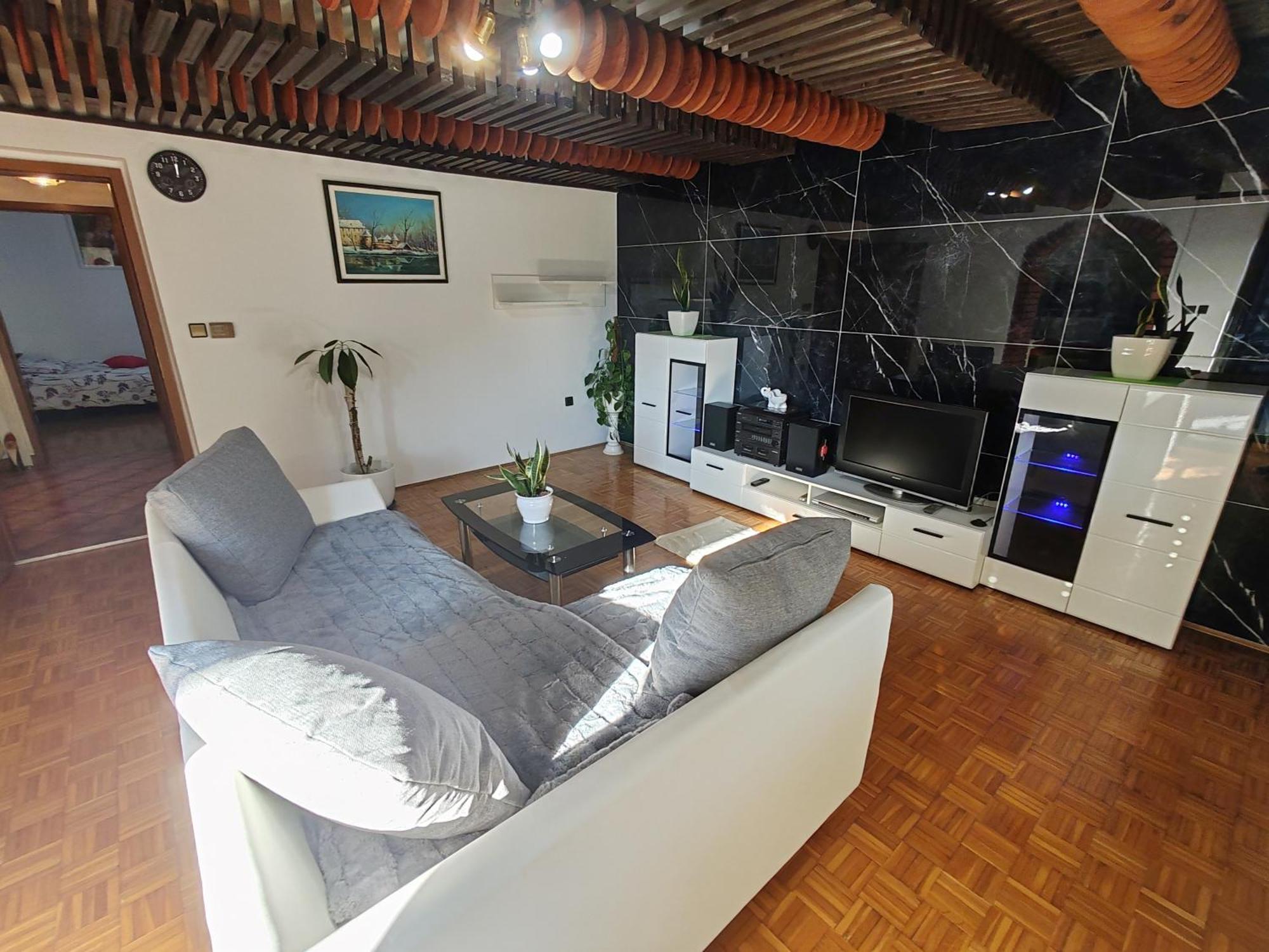 Apartment Preseren Smarjeske Toplice Dış mekan fotoğraf