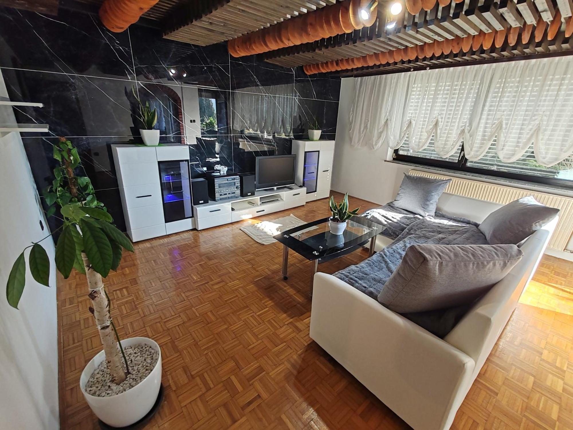 Apartment Preseren Smarjeske Toplice Dış mekan fotoğraf