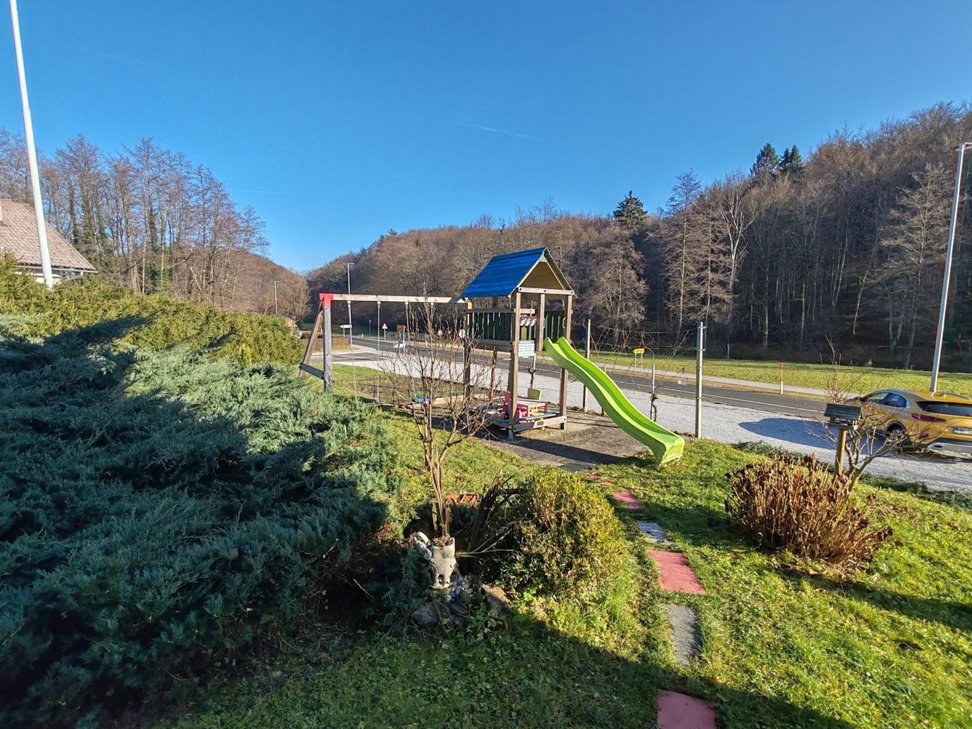 Apartment Preseren Smarjeske Toplice Dış mekan fotoğraf